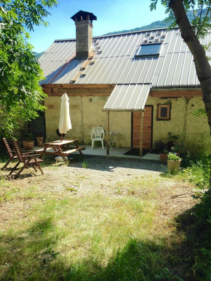 Appartement Duplex Avec Jardin Attenant Briançon Exterior foto